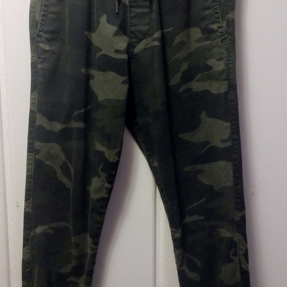Hollister Boys Twill Camouflage Joggers size XS